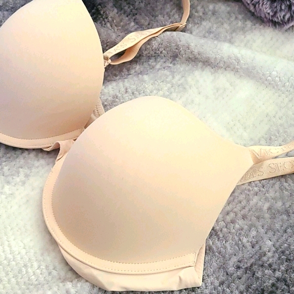 💝Victoria's Secret push up bra💝 - Picture 1 of 3
